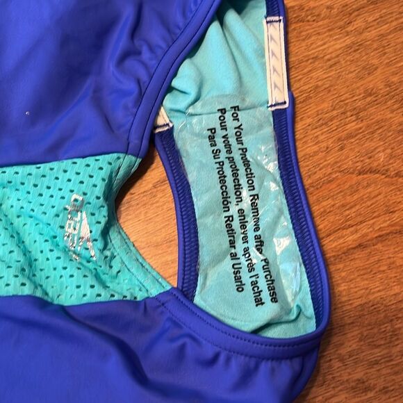 Speedo Blue and Green One Piece Swimsuit Athletic Design - Picture 5 of 7
